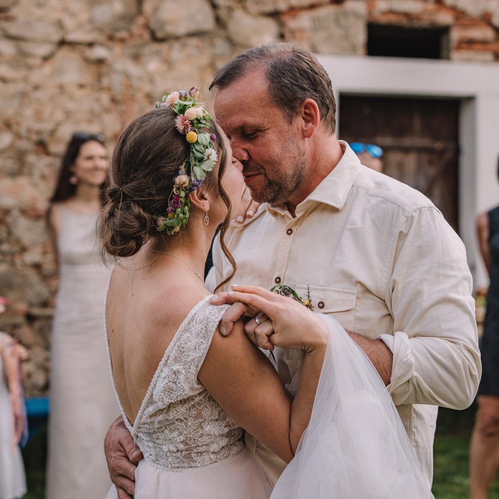 svatebni-fotograf-vltavenka-nalzovice148